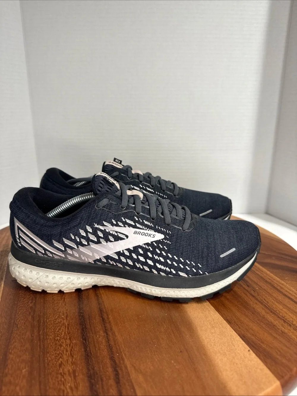 Brooks Women’s Size 9B Gray Mesh Ghost 13 Running Athletic Sneakers Comfort